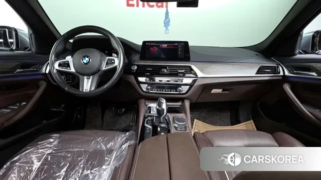 BMW 5 Series (G30) id 3024075 из Кореи 17