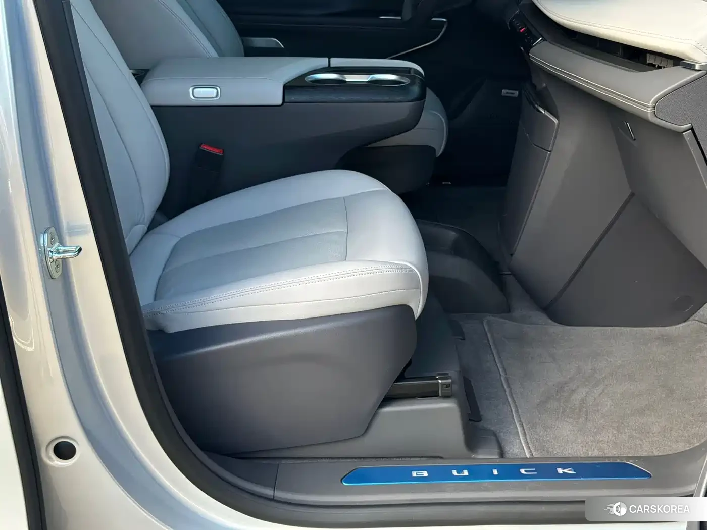 Buick GL8 id 4546663 из Китая 16