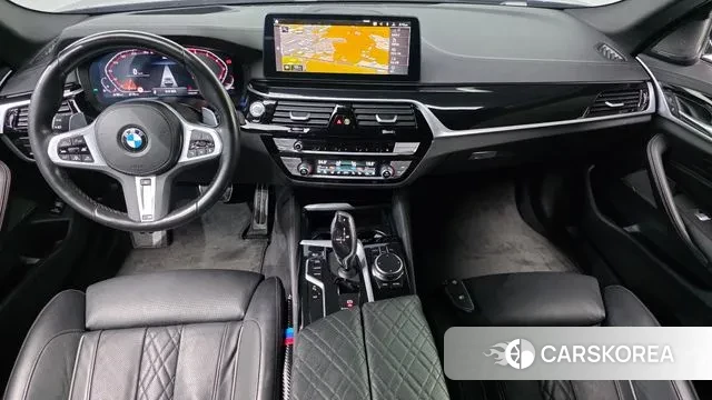 BMW 5 Series (G30) id 3383552 из Кореи 17