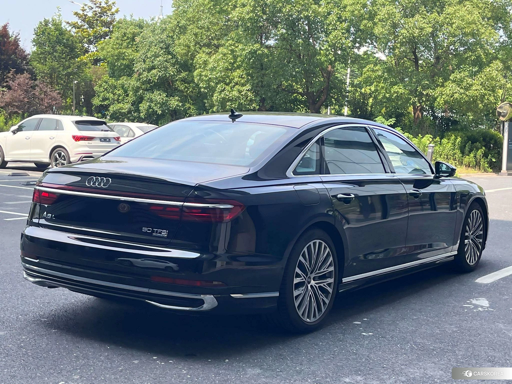 Audi A8 id 4511025 из Китая 14