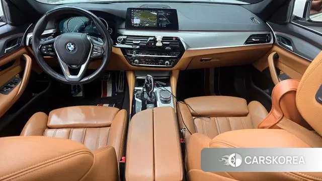 BMW 5 Series (G30) id 3709453 из Кореи 17