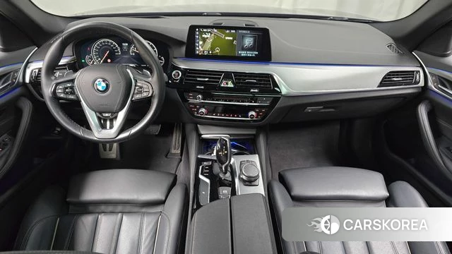 BMW 5 Series (G30) id 3966550 из Кореи 17