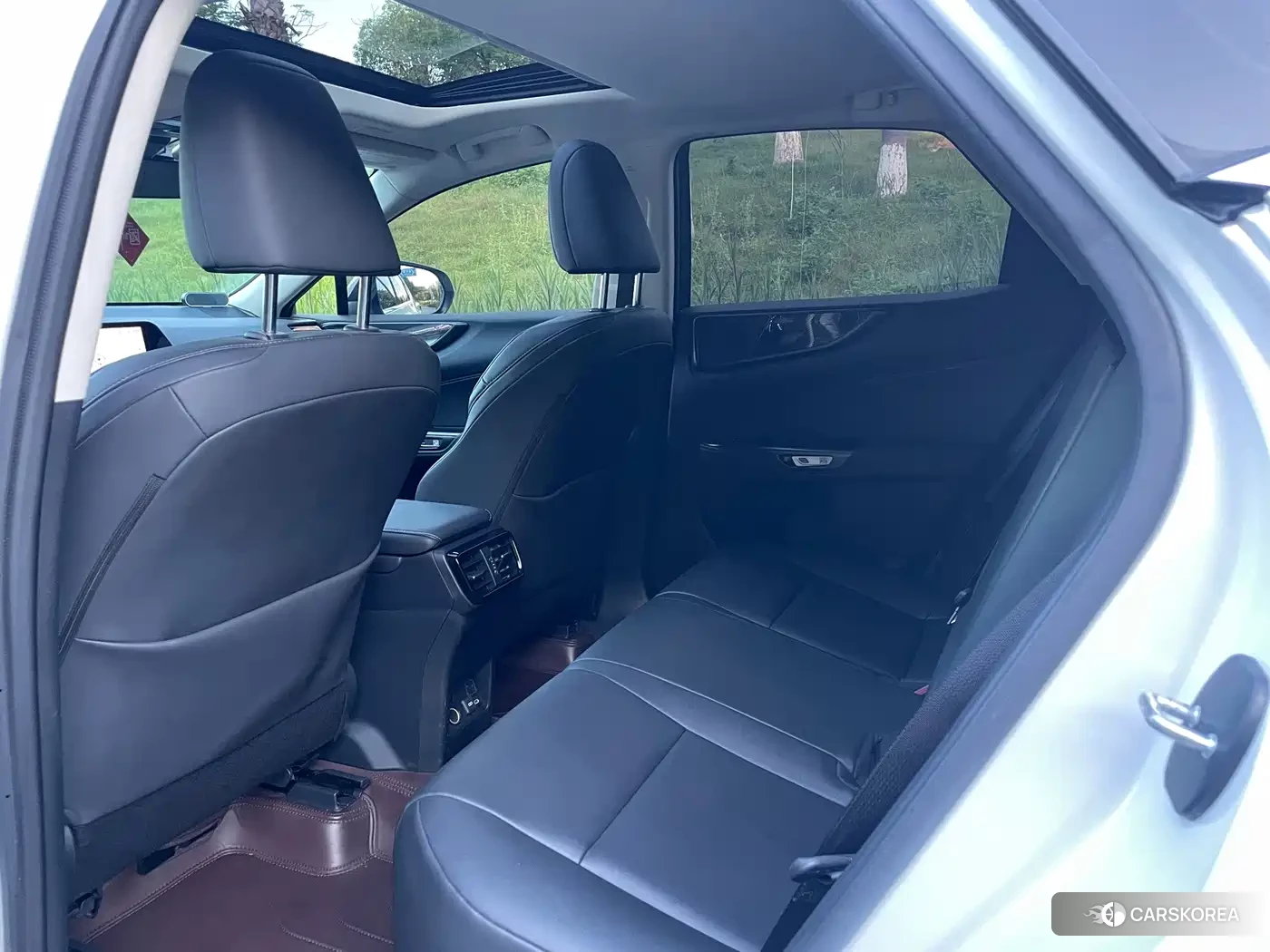 Lexus NX id 4680638 из Китая 7