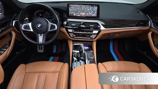 BMW 5 Series (G30) id 3032219 из Кореи 17