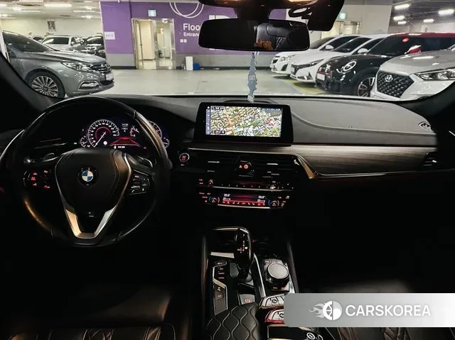 BMW 5 Series (G30) id 3085668 из Кореи 17