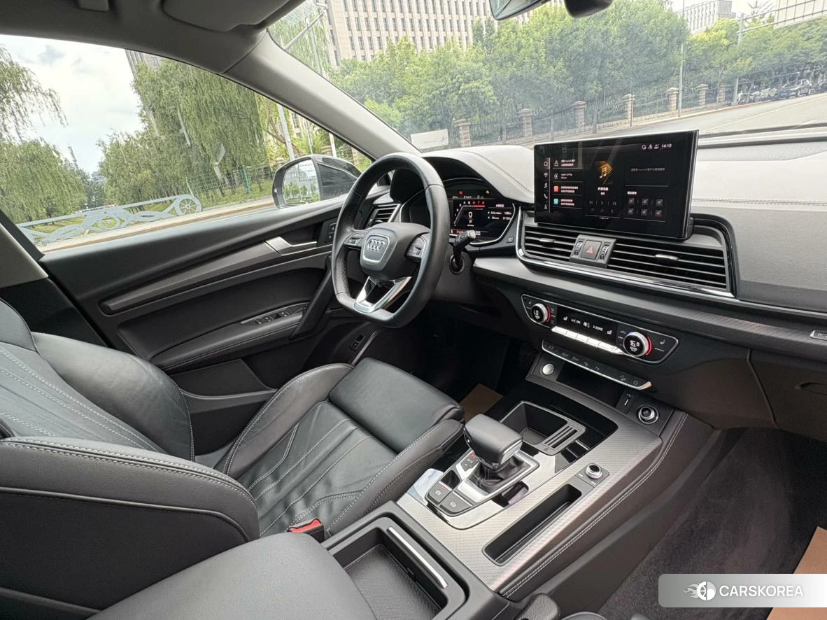 Audi Q5L id 4420114 из Китая 17