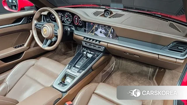 Porsche 911(992) id 3540390 из Кореи 17