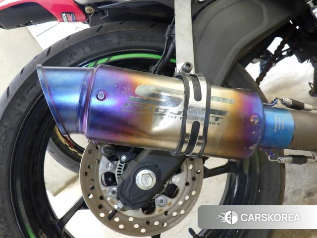 Kawasaki ZX-4R SE id 3949356 из Японии 23