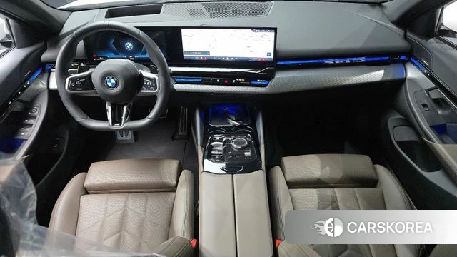 BMW 5 Series (G60) id 4579080 из Кореи 26