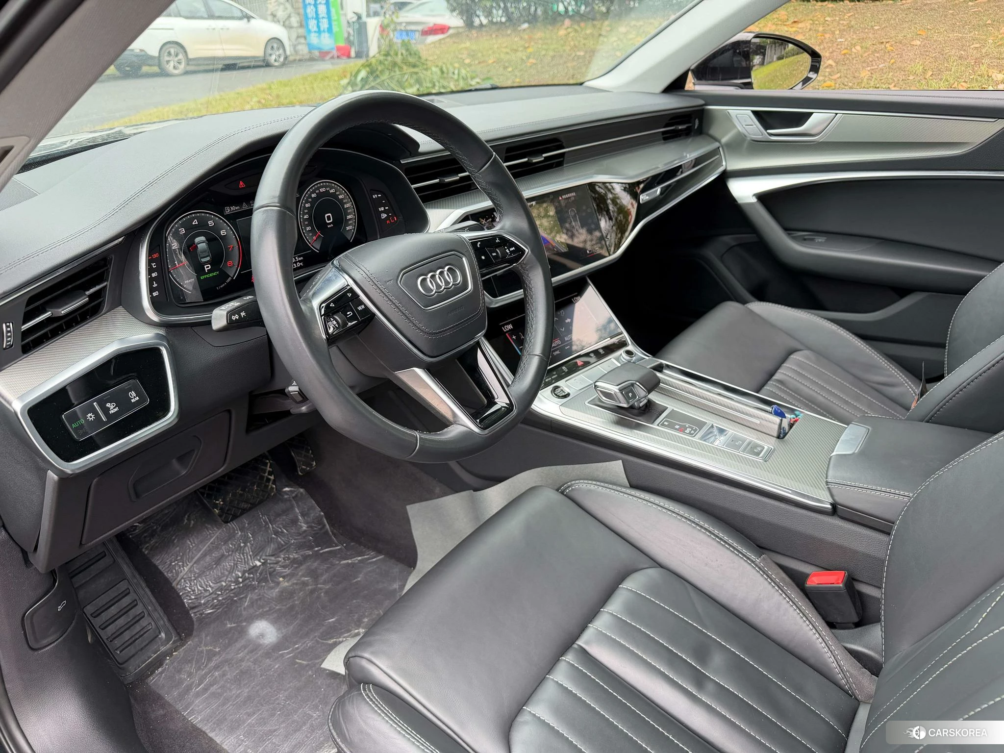 Audi A6L id 4454124 из Китая 10