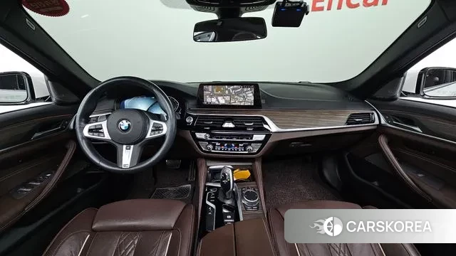 BMW 5 Series (G30) id 3540851 из Кореи 17