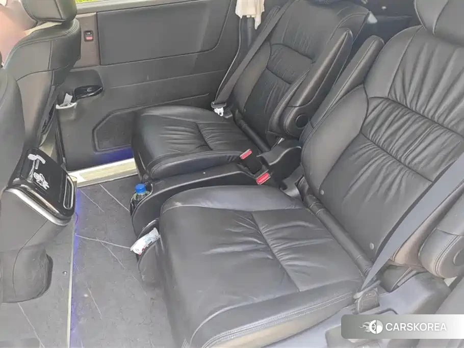 Honda Odyssey id 4546477 из Китая 13