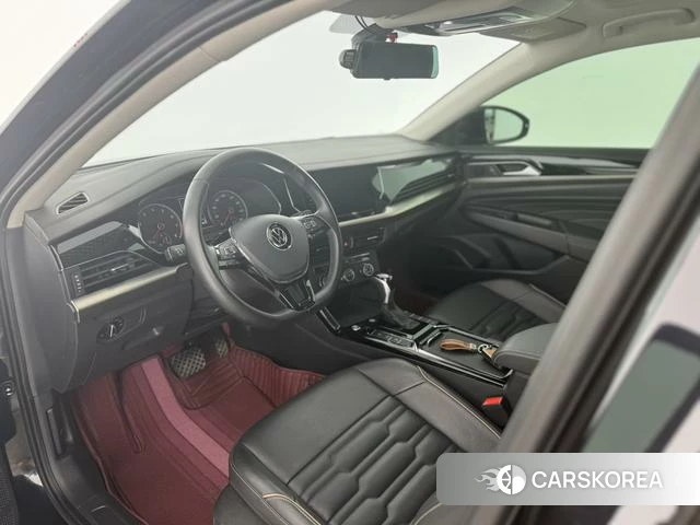 Volkswagen Passat id 4263827 из Китая 7