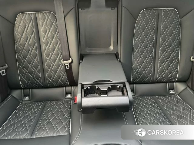 Audi A5L id 4290955 из Китая 25