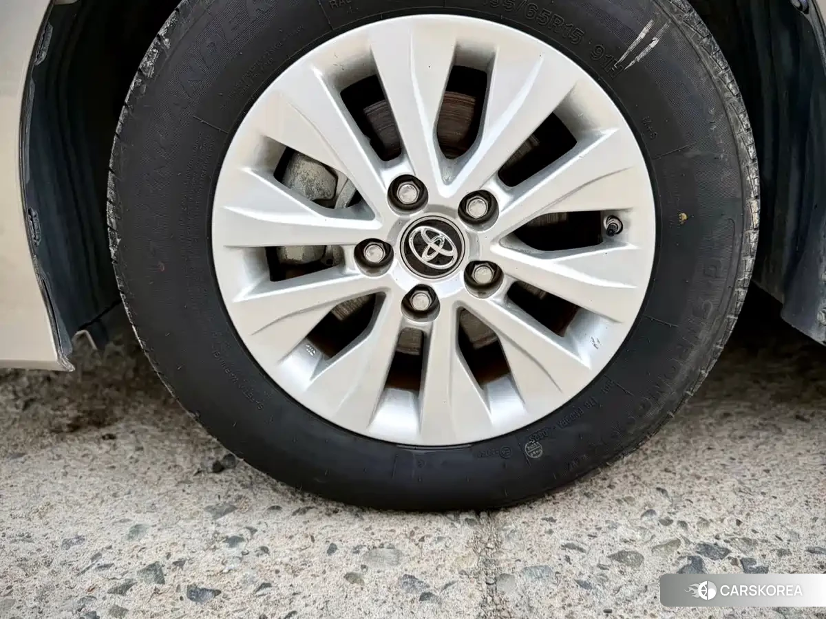 Toyota Corolla id 4577453 из Китая 21