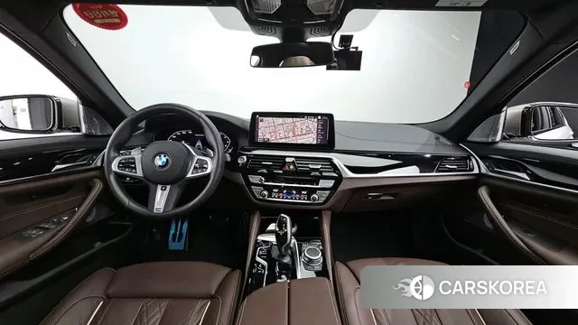 BMW 5 Series (G30) id 3058758 из Кореи 17