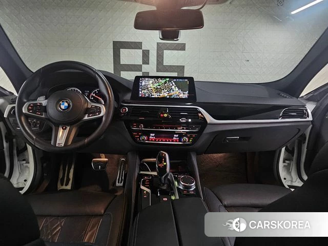 BMW 5 Series (G30) id 4574535 из Кореи 16