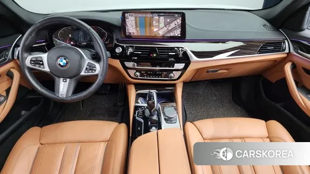 BMW 5 Series (G30) id 3635196 из Кореи 17