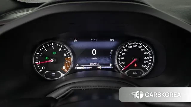 Jeep Renegade id 3788328 из Кореи 17