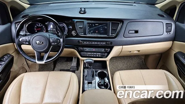 Kia The New Carnival id 2679941 из Кореи 17