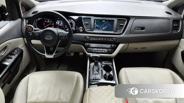 Kia All New Carnival id 3445138 из Кореи 17