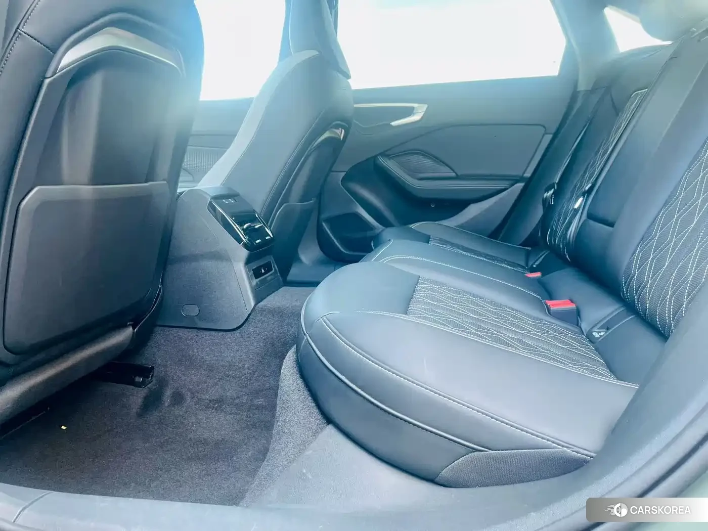 Audi A5L id 4600868 из Китая 7