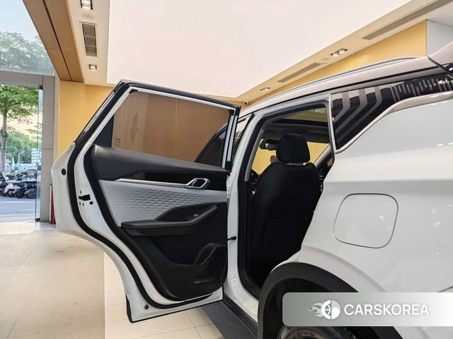 Geely Automobile Binyue id 4220664 из Китая 32