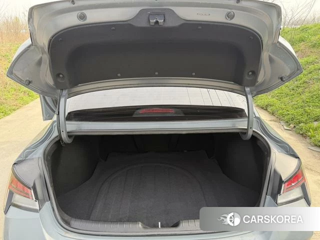 Hyundai Elantra id 4272842 из Китая 10