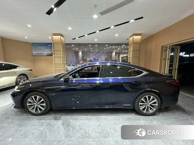 Lexus ES id 4276298 из Китая 15