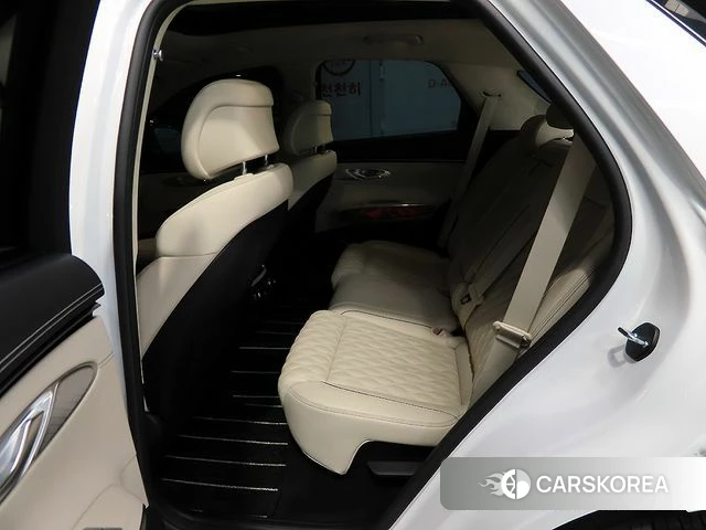 Genesis GV70 id 4602633 из Кореи 17