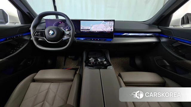 BMW 5 Series (G60) id 4691255 из Кореи 17