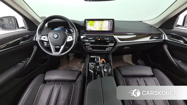 BMW 5 Series (G30) id 3751745 из Кореи 17