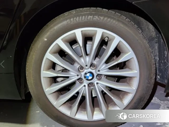 BMW 5 Series (G30) id 3507869 из Кореи 7