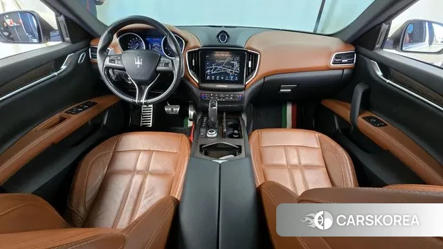 Maserati Ghibli id 3344688 из Кореи 17