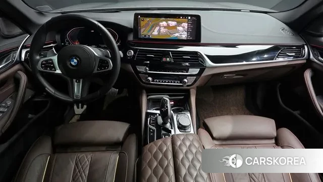 BMW 5 Series (G30) id 3032931 из Кореи 17