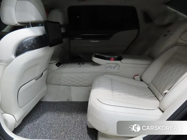 Genesis G90 (RS4) id 3115784 из Кореи 17