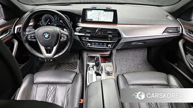 BMW 5 Series (G30) id 3351414 из Кореи 17