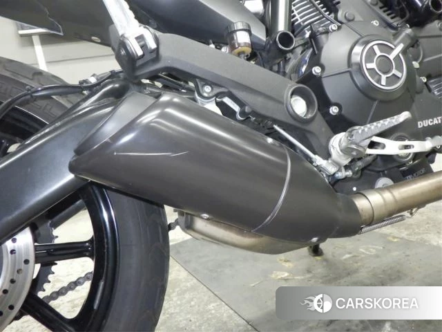 Ducati SCRAMBLER SIXTY2 id 4206139 из Японии 21