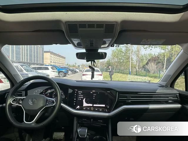 Volkswagen Touareg id 4260385 из Китая 7