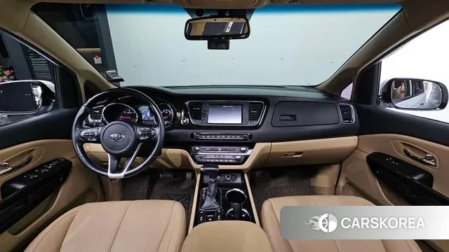 Kia The New Carnival id 3789730 из Кореи 17