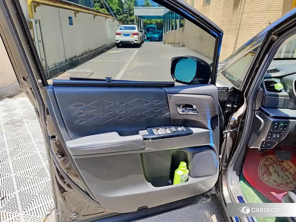 Honda Elysion id 4628395 из Китая 8