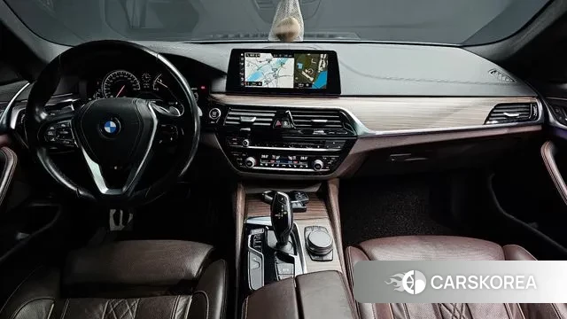 BMW 5 Series (G30) id 3661955 из Кореи 17