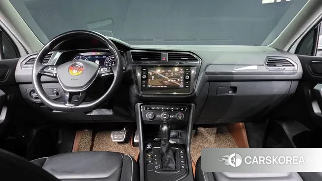 Volkswagen Tiguan Allspace id 2902993 из Кореи 17