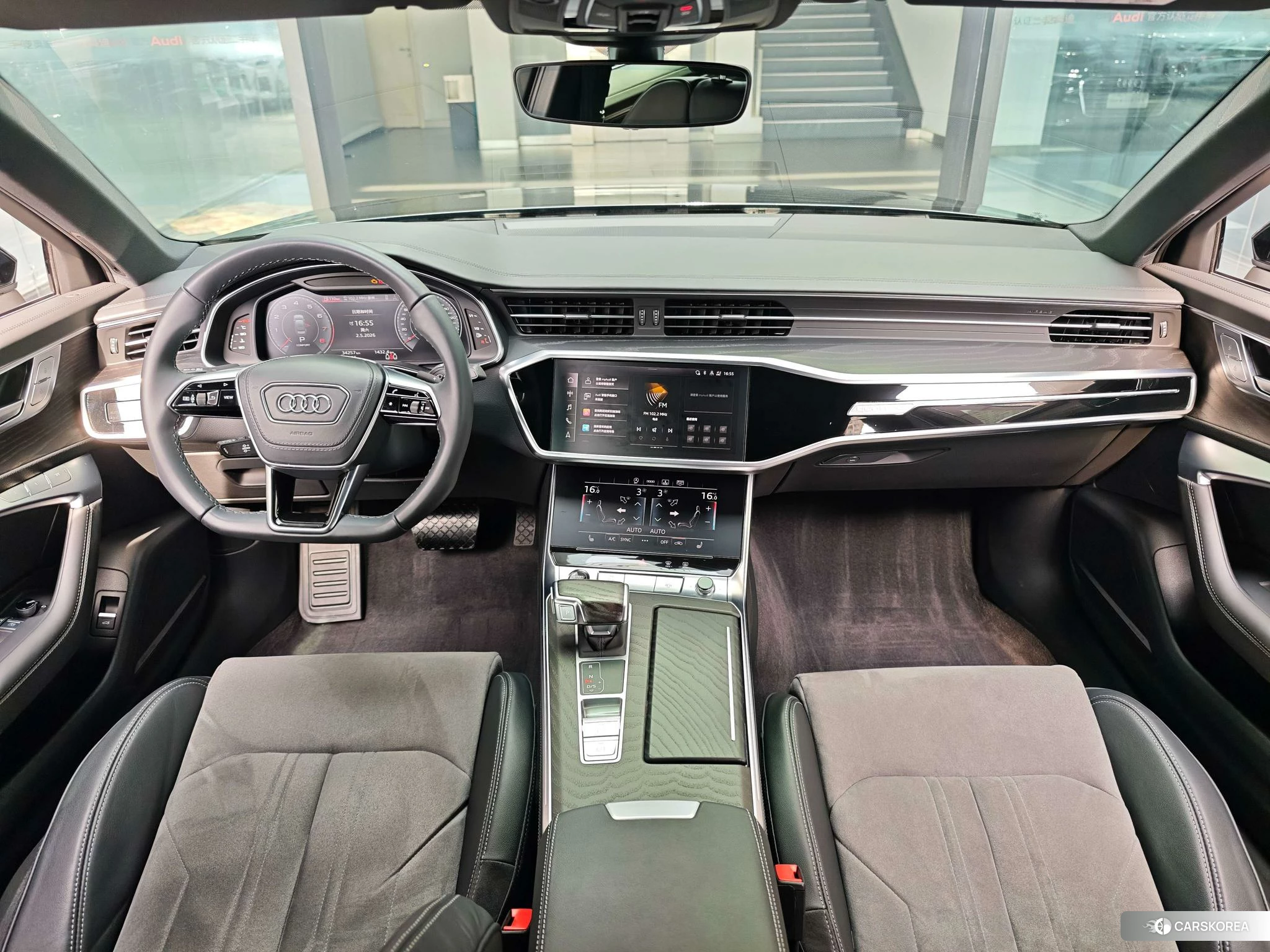 Audi A6L id 4440638 из Китая 14