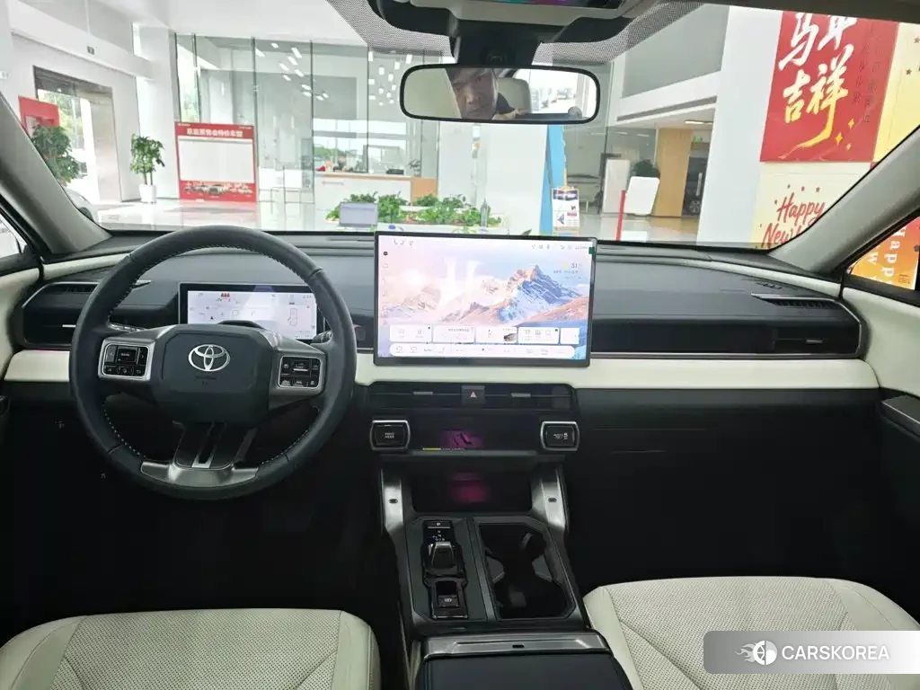 Toyota RAV4 id 4606880 из Китая 9