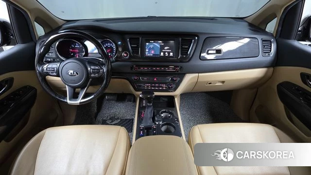 Kia The New Carnival id 4615112 из Кореи 17