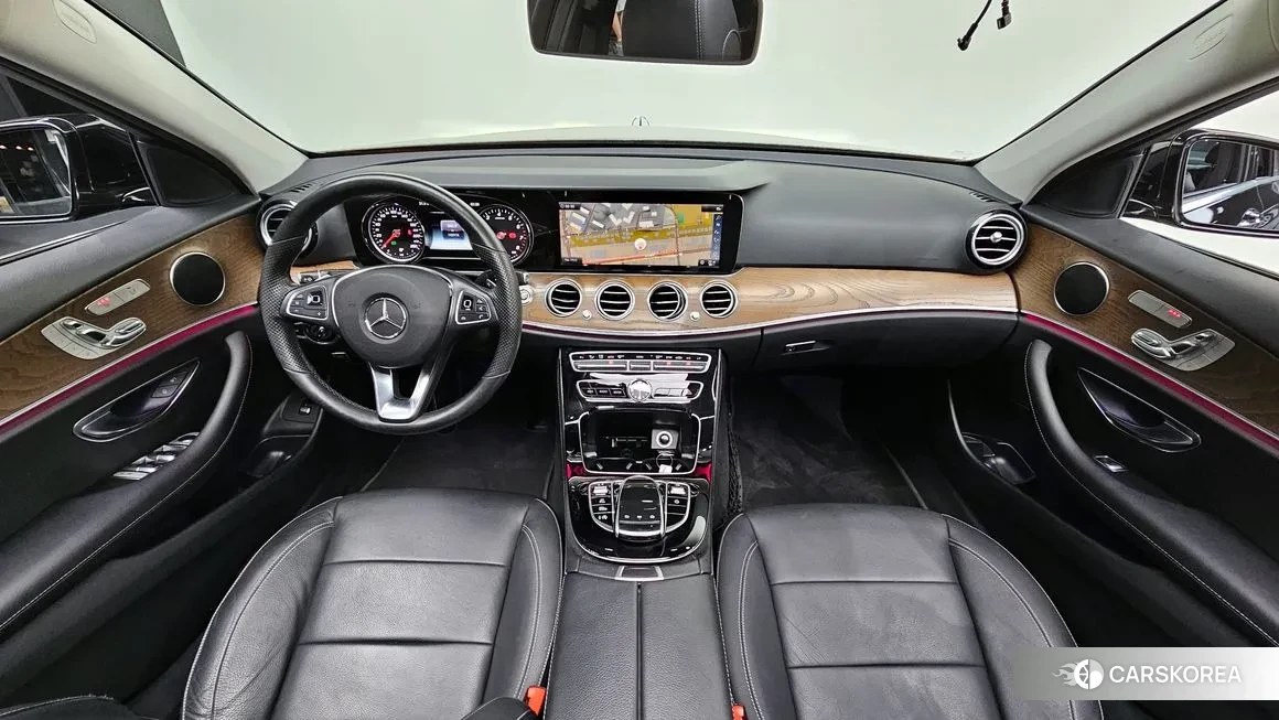 Mercedes-Benz E-Class W213 id 1872718 из Кореи 17