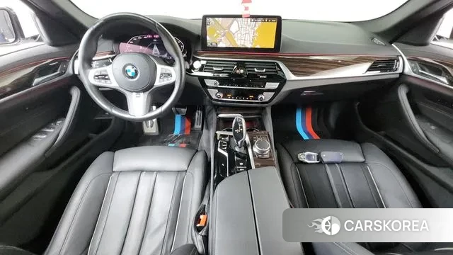 BMW 5 Series (G30) id 3498040 из Кореи 17