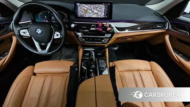 BMW 5 Series (G30) id 3406855 из Кореи 17