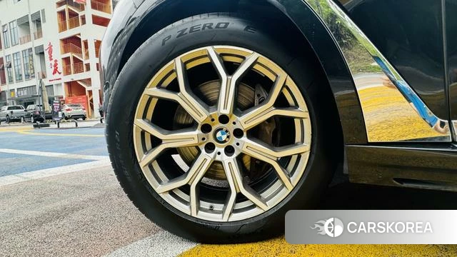 BMW X7 id 4272225 из Китая 23